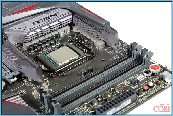 چهار شکاف DIMM‌برای نصب تا 64 گیگابایت حافظه‌‌های DDR4 تا فرکانس 3866 مگاهرتز (OC)