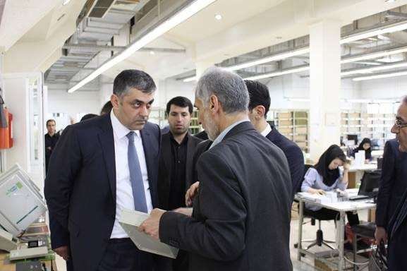 ماهنامه شبکه: وزیر ارتباطات آذربایجان از شرکت مبین‌نت بازدید کرد