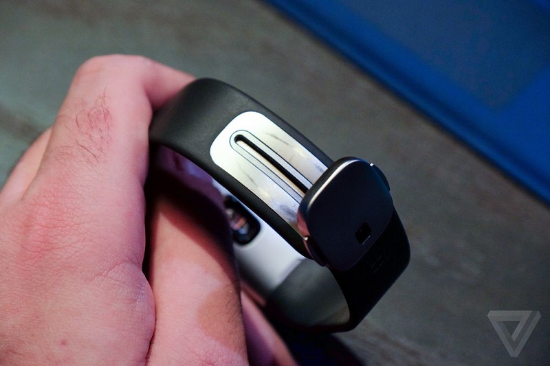 گالری عکس: دستبند جدید مایکروسافت؛ زیباتر با قابلیت‌های بیشتر 