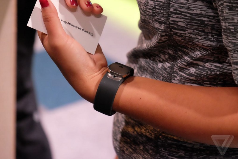 گالری عکس: دستبند جدید مایکروسافت؛ زیباتر با قابلیت‌های بیشتر 