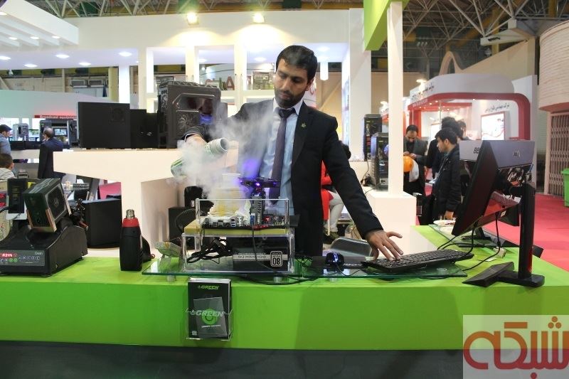 گالری عکس: جشنواره اورکلاک و کیسهای مُد در غرفه گرین الکامپ 2015