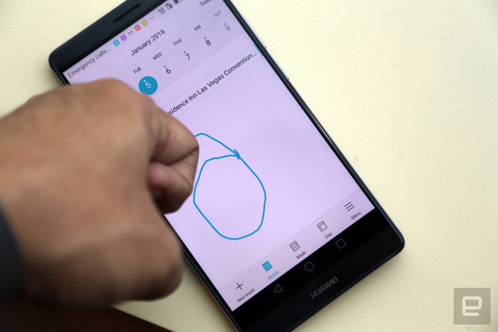 گالری عکس CES 2016: اسمارتفون پرچمدار هواوی Mate 8 معرفی شد