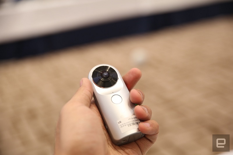 معرفی هدست واقعیت مجازی و روبات توپی الجی + گالری عکس