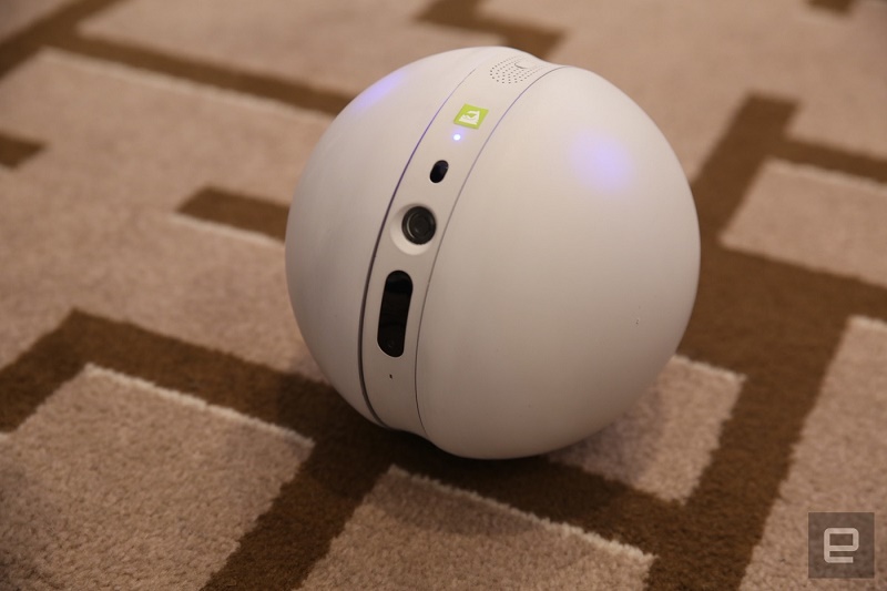 معرفی هدست واقعیت مجازی و روبات توپی الجی + گالری عکس