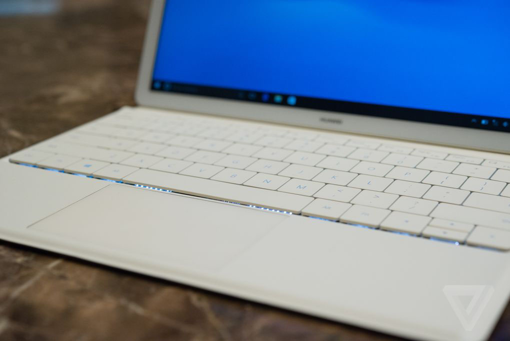 گالری عکس: اولین تبلت دو کاره ویندوز 10 هواوی