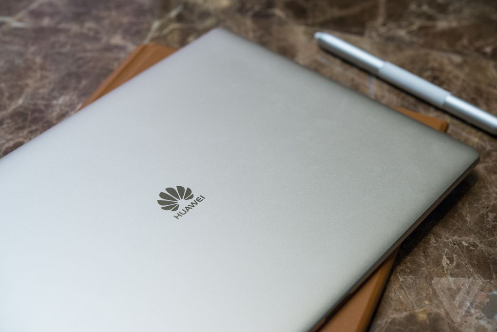 گالری عکس: اولین تبلت دو کاره ویندوز 10 هواوی