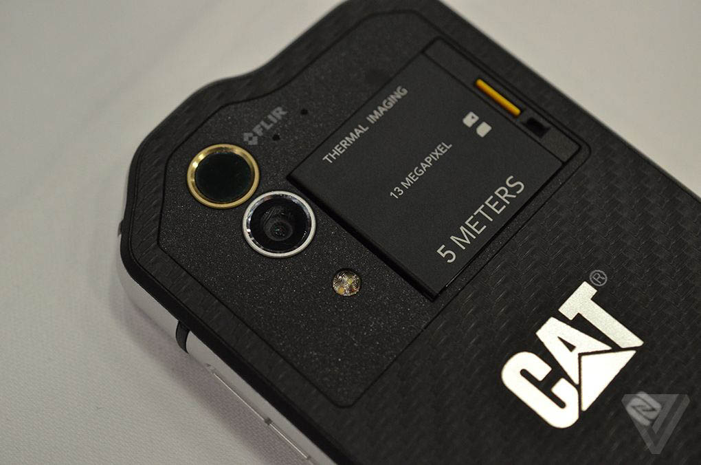 گالری عکس: اولین گوشی جهان با دوربین حرارتی