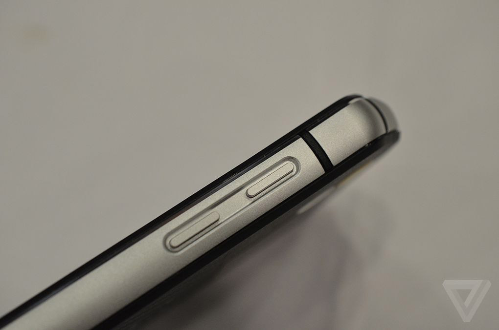 گالری عکس: اولین گوشی جهان با دوربین حرارتی