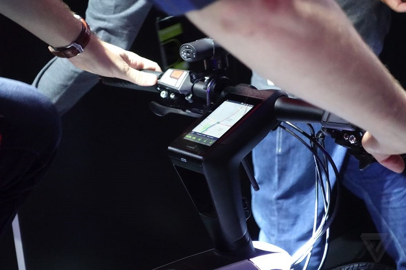 گالری عکس: دوچرخه الکتریکی متصل به اینترنت با صفحهنمایش اندرویدی