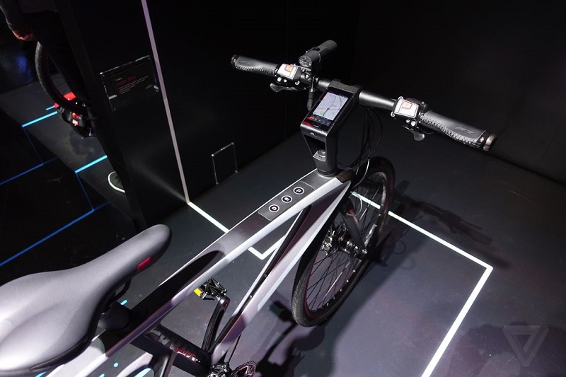 گالری عکس: دوچرخه الکتریکی متصل به اینترنت با صفحهنمایش اندرویدی