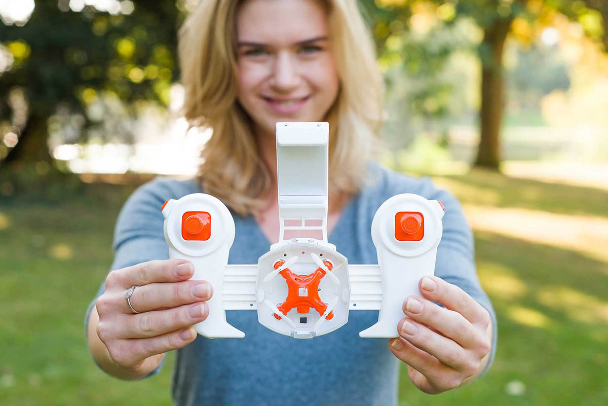 کوچکترین دِرون دوربیندار جهان ساخته شد + عکس