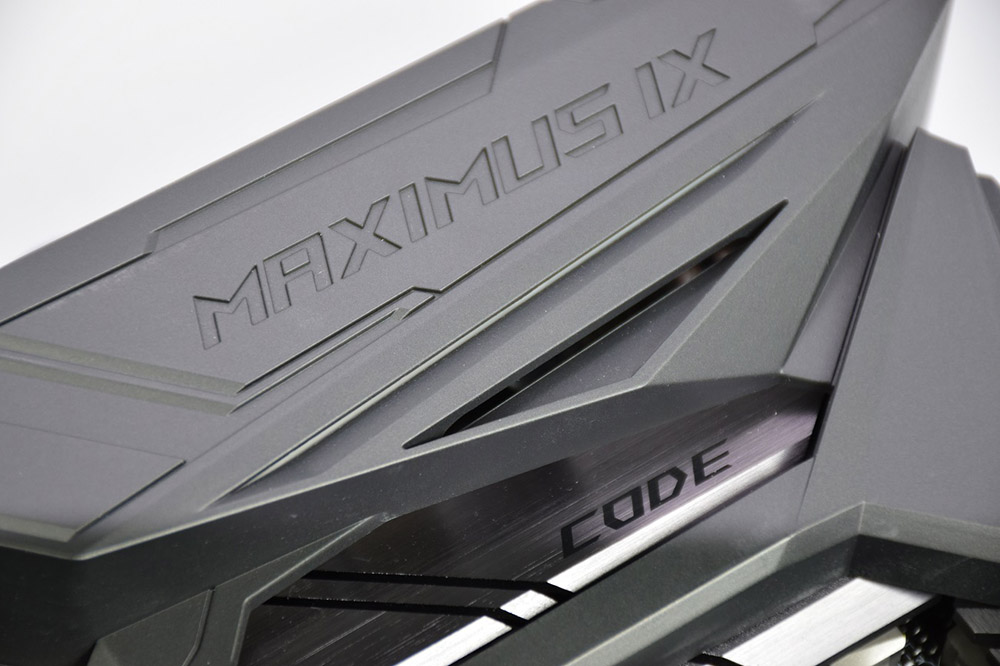 یک مادربرد گیمینگ تمام عیار برای گیمرها + گالری عکس