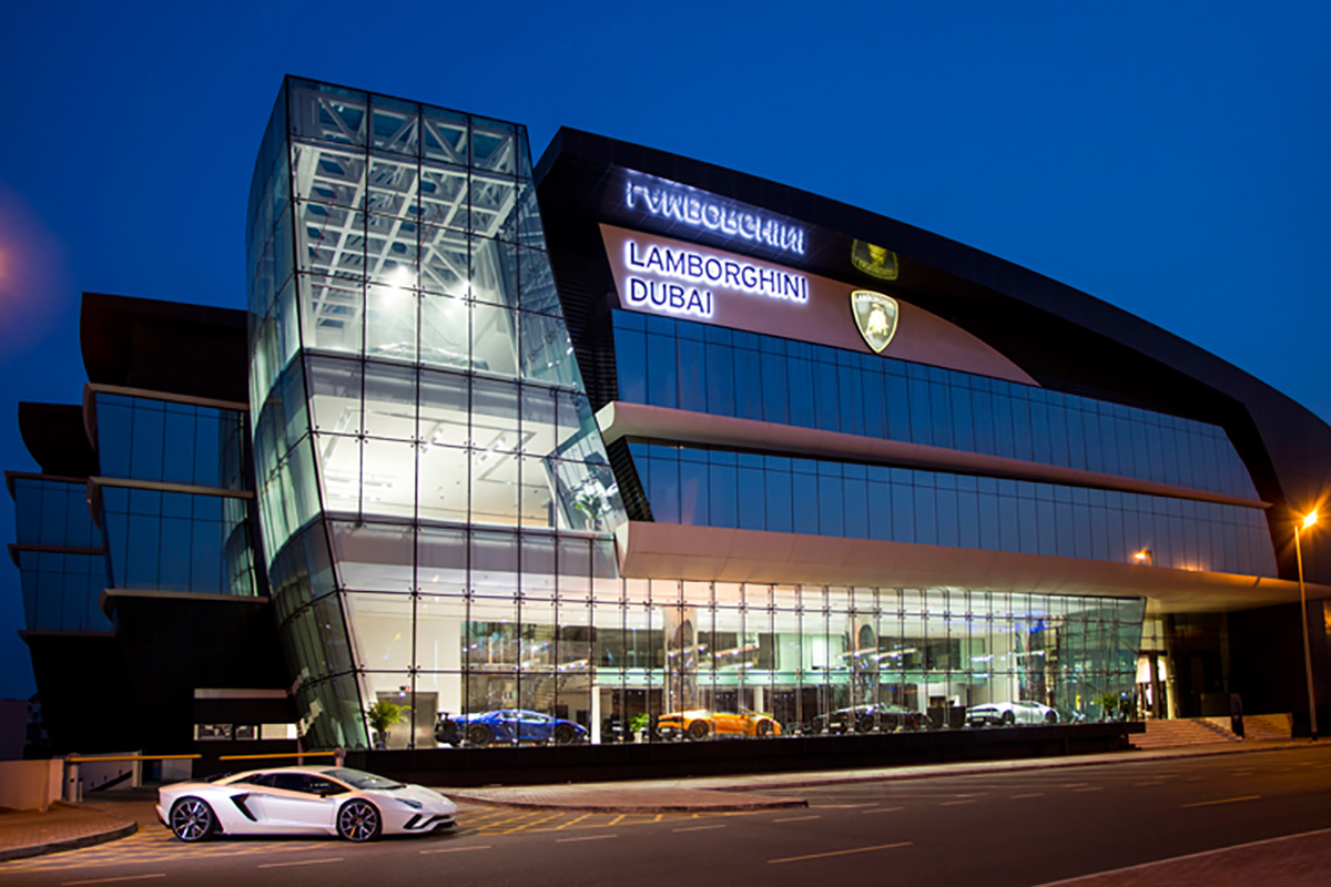 گالری عکس: بزرگ‌ترین مرکز فروش خودروهای لامبورگینی جهان در دبی