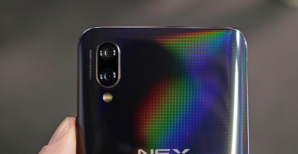 گوشی Vivo NEX با طراحی بی‌نظیر در راه است + تصاویر