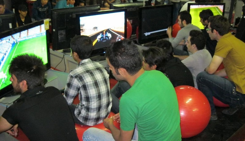 ایرانی‌ها روزانه 1.5 ساعت صرف بازی ویدیویی می‌کنند