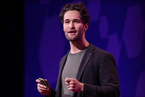 سخنرانی تد: دانیل ساسکیند از تاثیر فناوری بر آینده مشاغل می‌گوید + ویدیو