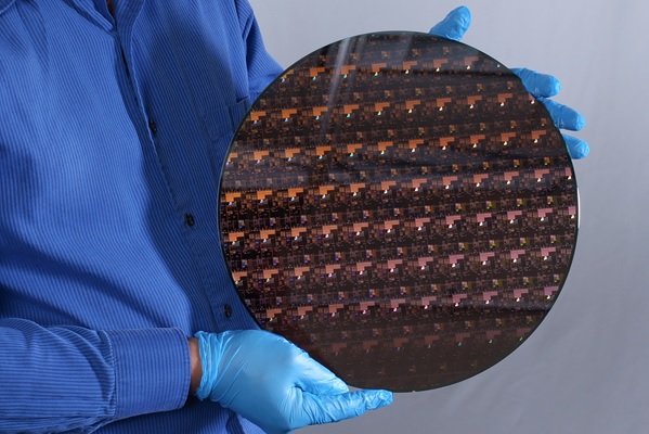 آی‌بی‌ام با ساخت تراشه‌ ۲ نانومتری انقلاب عصر جدید را رقم زد
