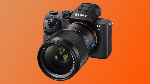 این دوربین جدید 4K سونی در محیطهای تقریبا تاریک هم به خوبی عکس میگیرد!