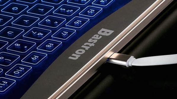 صفحهکلید شیشهای اما بدون کلید ساخته شد + گالری عکس