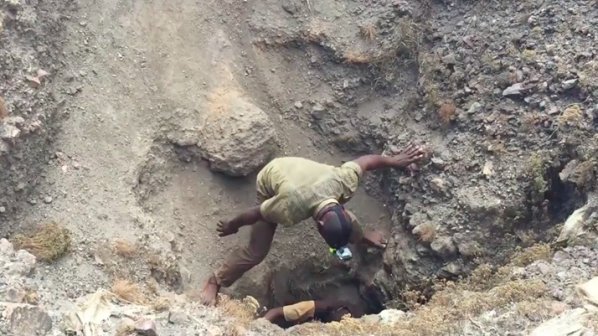 باتری اسمارت‌فون‌ها به قیمت جان کارگران معدن ساخته می‌شوند!