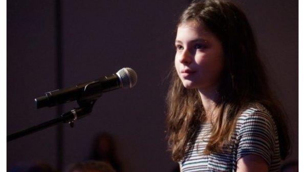 دختر یازده ساله در نشست سالانه سهامدارن مایکروسافت چه سوالی مطرح کرد؟