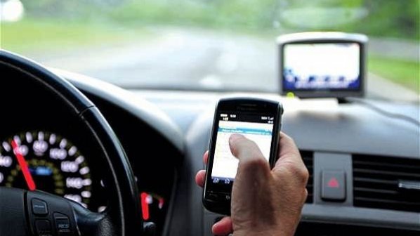جریمه استفاده از موبایل هنگام رانندگی 100 هزار تومان اعلام شد