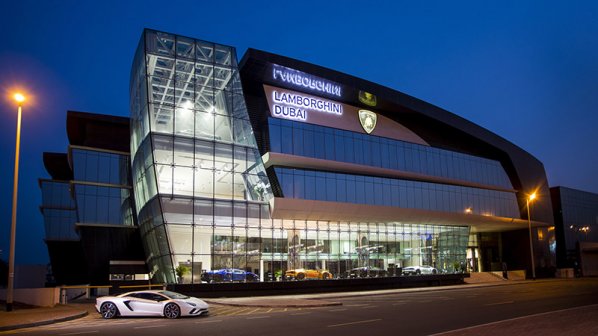 گالری عکس: بزرگ‌ترین مرکز فروش خودروهای لامبورگینی جهان در دبی