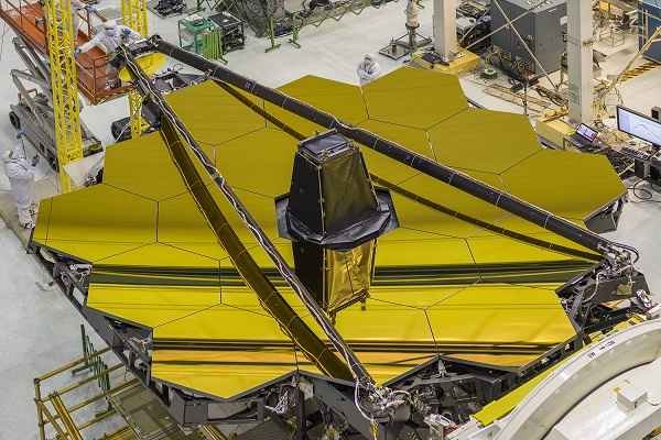 ماهنامه شبکه: بزرگترین تلسکوپ فضایی جهان با آینه‌هایی از طلا ساخته شد