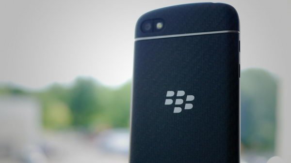 بلکبری اسمارتفون آندرویدی عرضه میکند!
