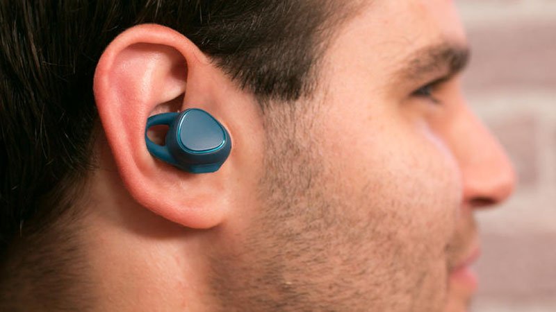 با این هدفون موزیک گوش کنید و مراقب سلامتی خود باشید!