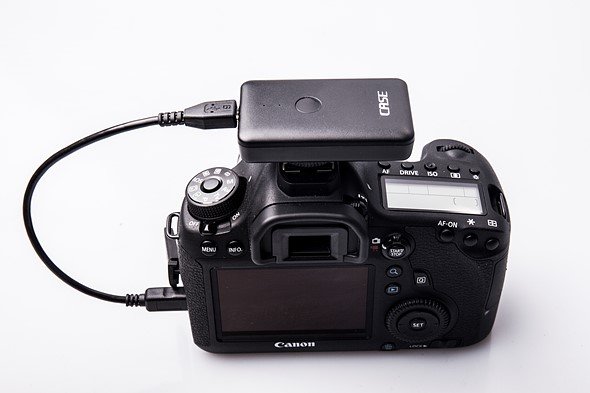 کوچک‌ترین کنترلر وای‌فای دوربین‌های DSLR ساخته شد + گالری عکس