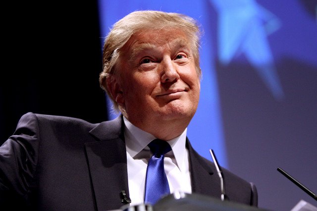 اسمارتفون دونالد ترامپ با یک گوشی فوق امن تعویض شد!