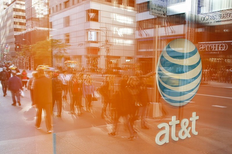 AT&T هم اینترنت نامحدود به مشترکان میدهد