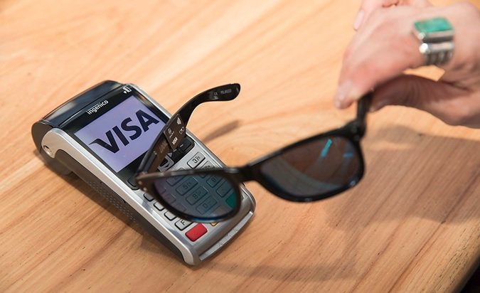 عینک‌های آفتابی به عمر کارت‌های اعتباری پایان می‌دهند 