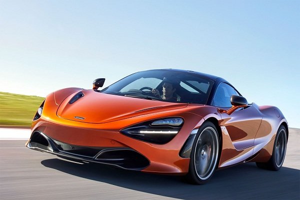 نگاهی به ابرخودروی مکلارن 720S + ویدیو