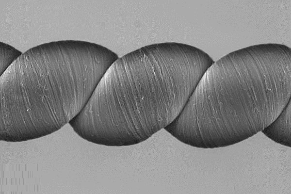 این نخ را بکشید تا برق تولید کند