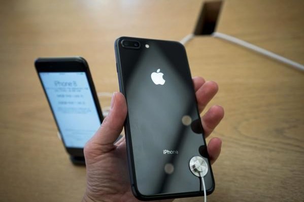 اپل میگوید همه آیفونها، مکها و آیپادها در برابر رخنه امنیتی تراشه آسیبپذیر هستند