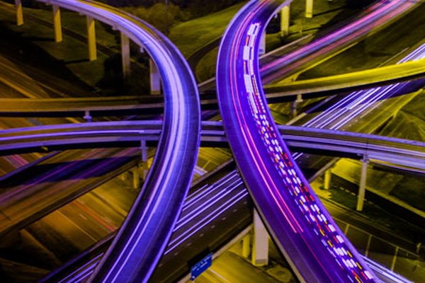 سویچ مدیریت شده یا مدیریت نشده: کدامیک مناسب کار یا خانه شما است