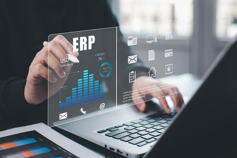 چرا ERP یک ابزار ضروری برای مدیران حسابداری و مدیران ارشد کسبوکار است؟