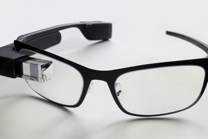 عینک گوگل زنده است؛ نسخه جدید به زودی!
