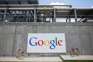 گوگل به جنگ سایت‌های منتشر کننده اکاذیب می‌رود