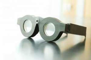 نزدیک‌بین‌ها و دوربین‌ها با این عینک هوشمند به‌راحتی می‌بینند