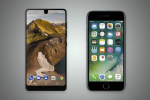 مقایسه تصویری اسنشال‌ فون و آیفون 7 اپل + عکس