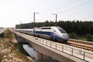 اولین قطار خودران و پرسرعت جهان در فرانسه به حرکت درخواهد آمد