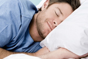  10 عادت تشریفاتی قبل از خواب که می‌توانند به خواب، آرامش وموفقیت شما کمک کند