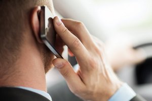 هر دقیقه مکالمه با تلفن همراه چقدر هزینه دارد؟
